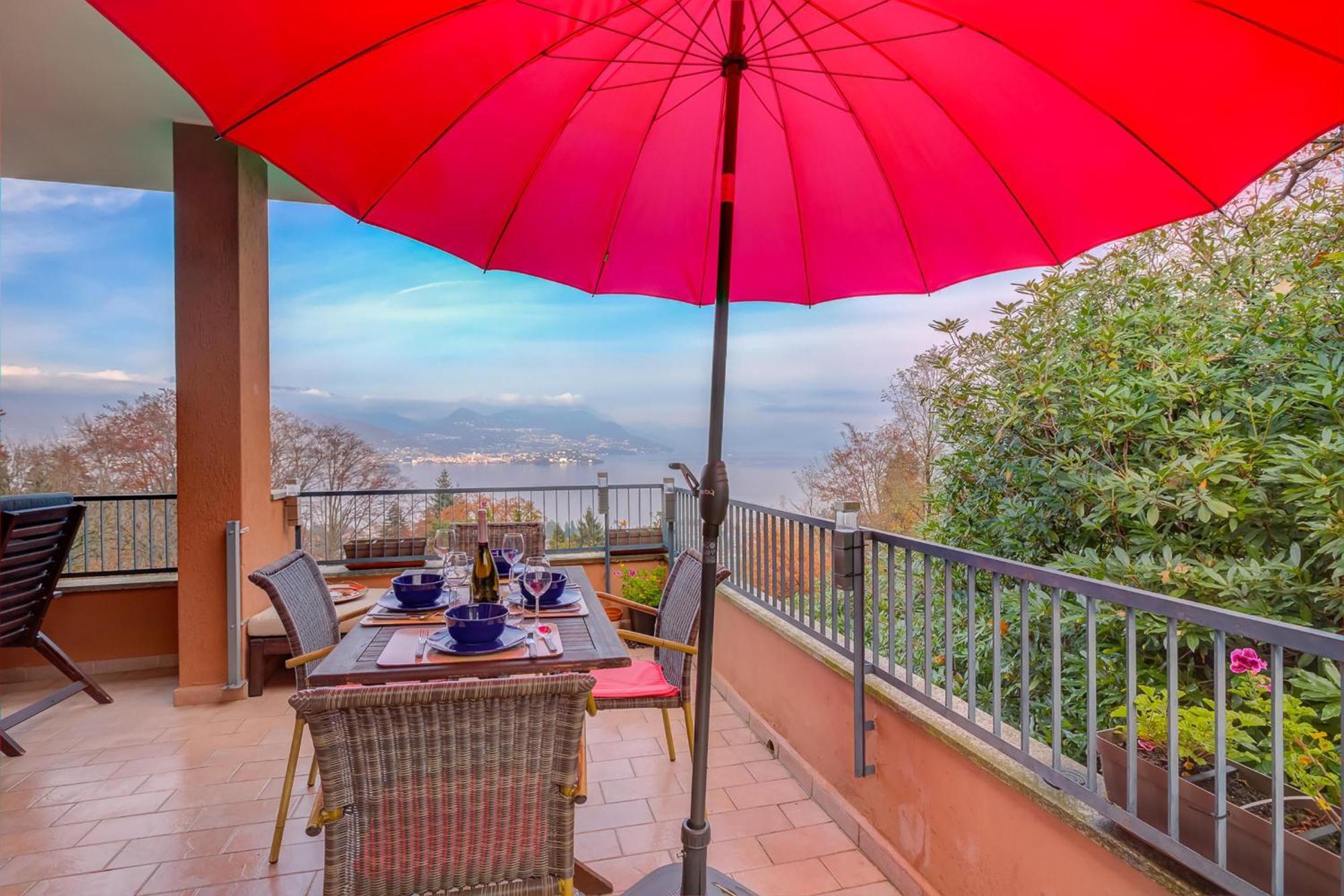 La Bellavista Penthouse Apartment Стреза Екстериор снимка